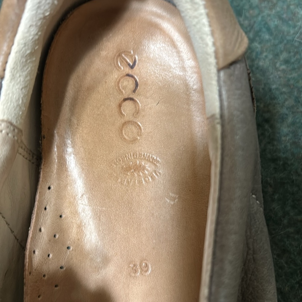 Women’s Ecco soft leather sneaker Sz. 39 - Picture 7 of 7